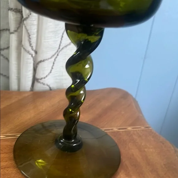 Vintage Elegant Olive Green Glass Jar with Decorative Lid - Picture 3 of 7